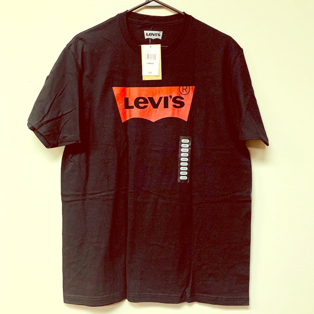 New LEVIS T-Shirt Large